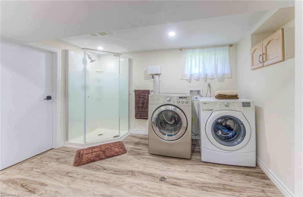 495 Melvin Avenue, Hamilton, ON - Indoor Photo Showing Laundry Room