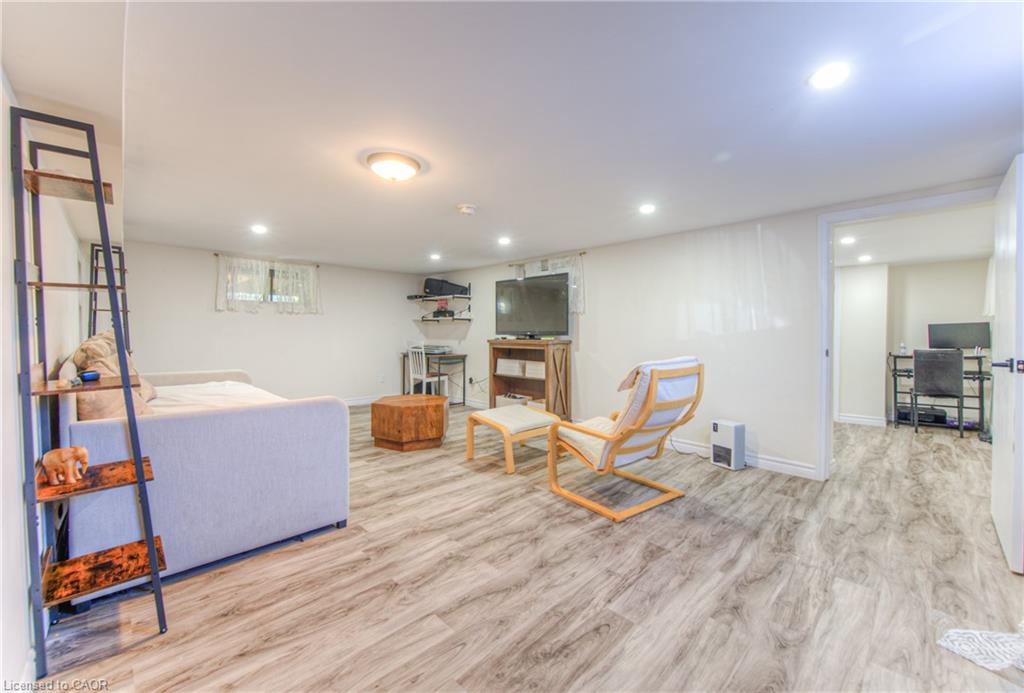 495 Melvin Avenue, Hamilton, ON - Indoor Photo Showing Other Room