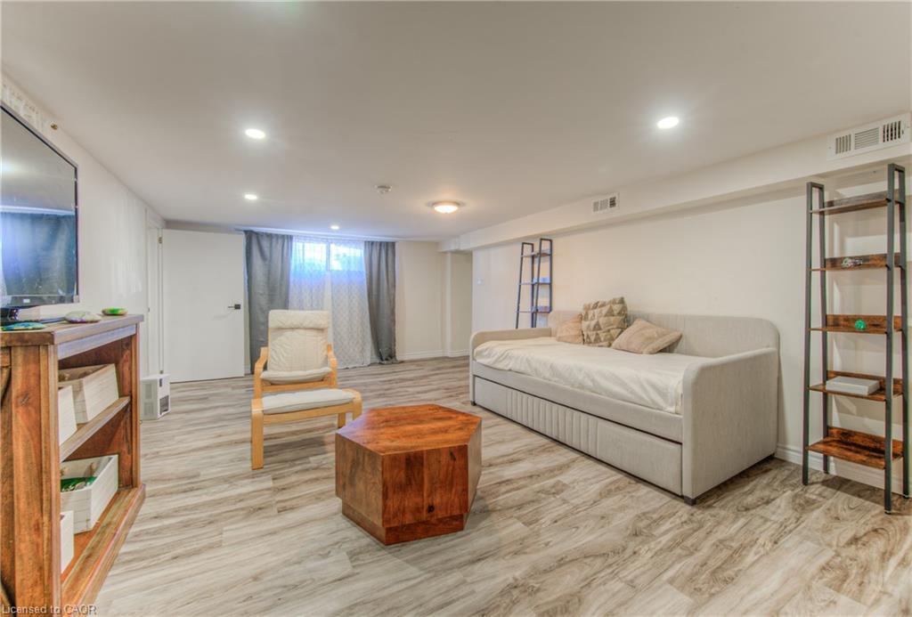 495 Melvin Avenue, Hamilton, ON - Indoor