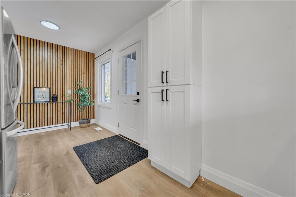 1717 Severn Avenue, Cambridge, ON - Indoor Photo Showing Other Room