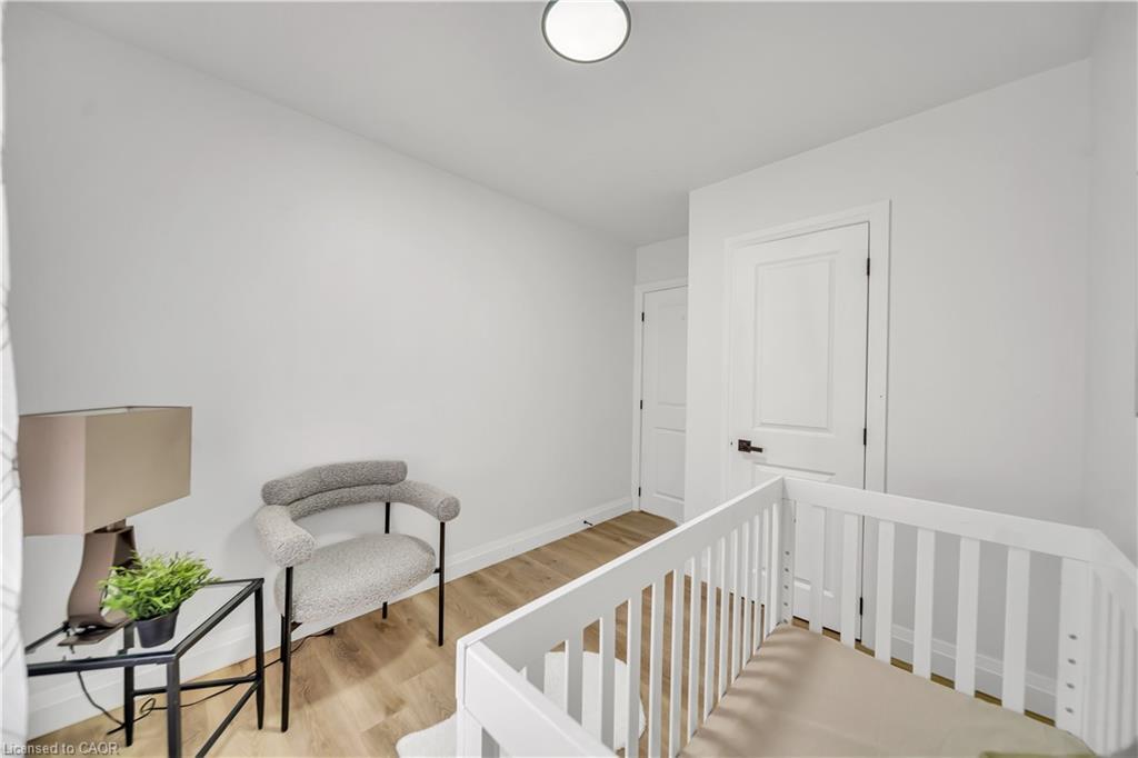 1717 Severn Avenue, Cambridge, ON - Indoor Photo Showing Other Room