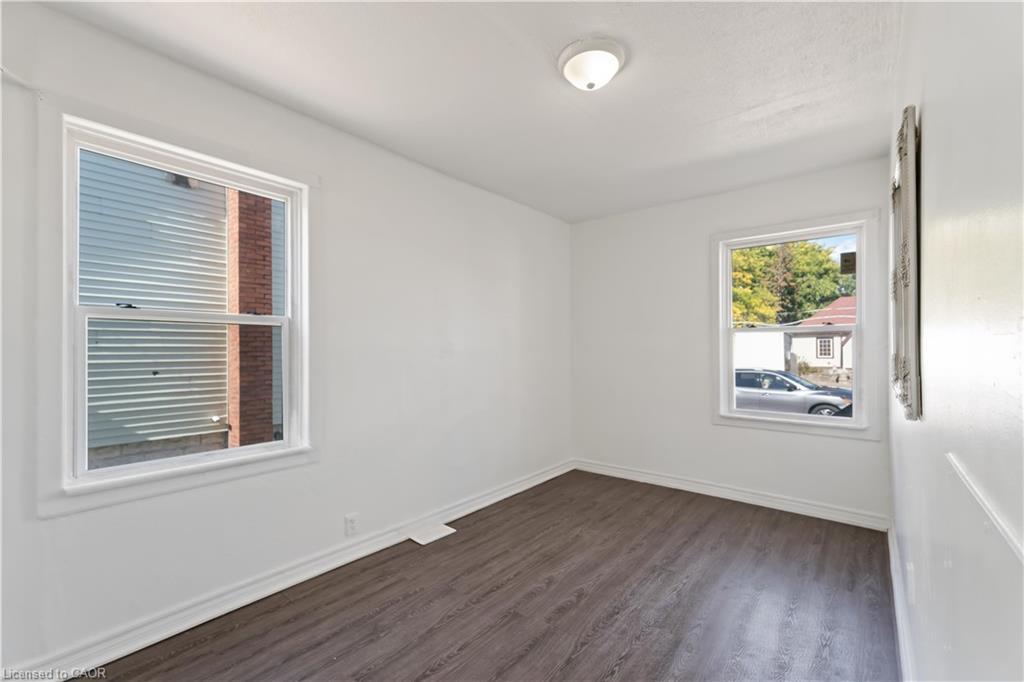 1788 Barton Street E, Hamilton, ON - Indoor Photo Showing Other Room