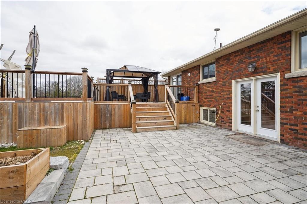 5117 Canborough Road, Wellandport, ON - Outdoor With Deck Patio Veranda With Exterior