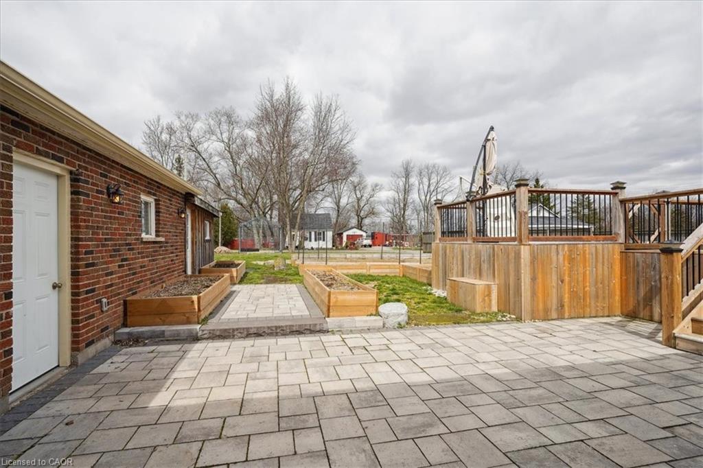 5117 Canborough Road, Wellandport, ON - Outdoor