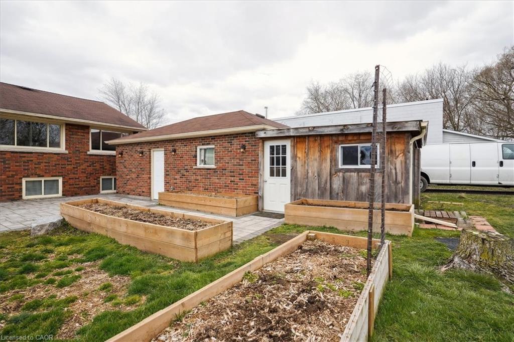 5117 Canborough Road, Wellandport, ON - Outdoor With Exterior