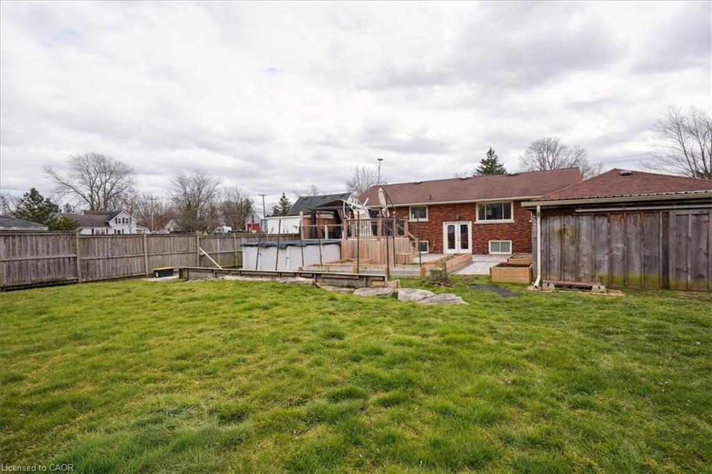 5117 Canborough Road, Wellandport, ON - Outdoor With Backyard