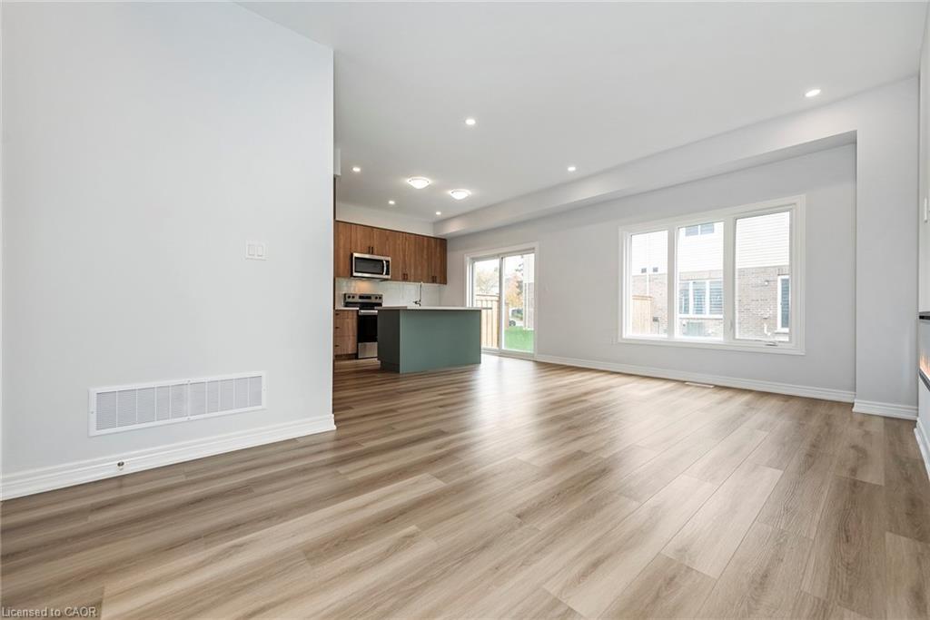 28-205 Thames Way, Hamilton, ON - Indoor