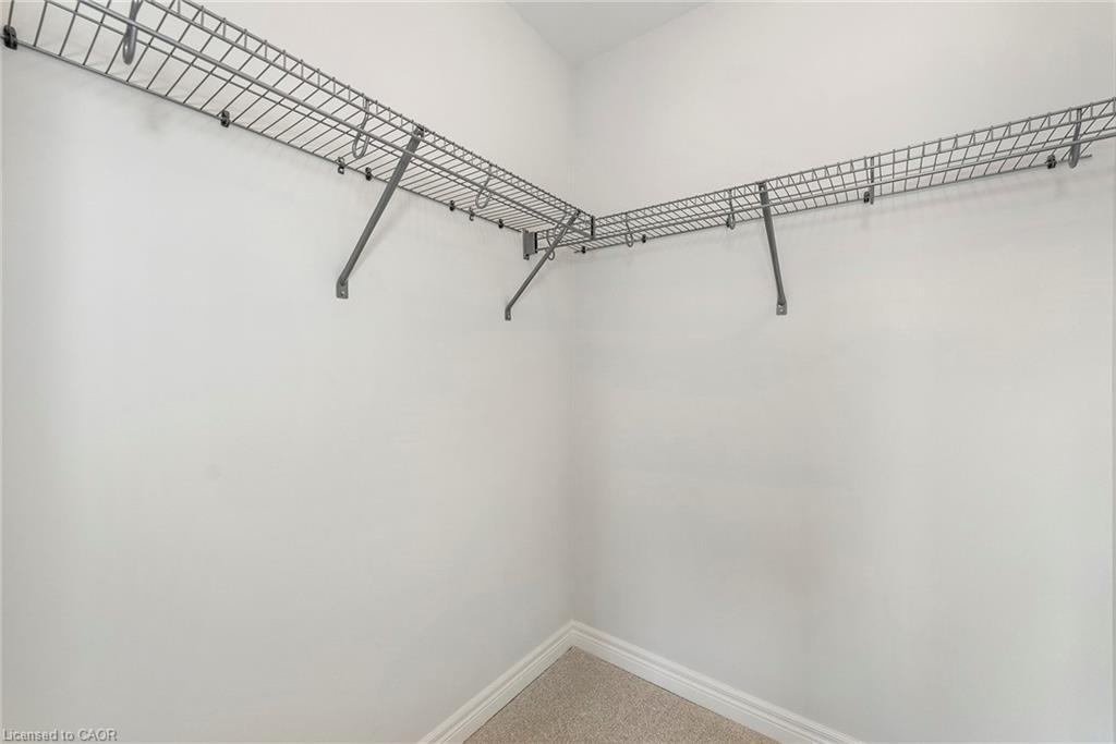 28-205 Thames Way, Hamilton, ON - Indoor With Storage
