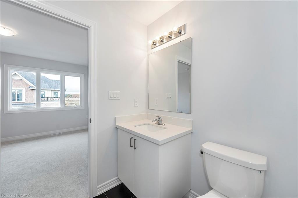 28-205 Thames Way, Hamilton, ON - Indoor Photo Showing Bathroom
