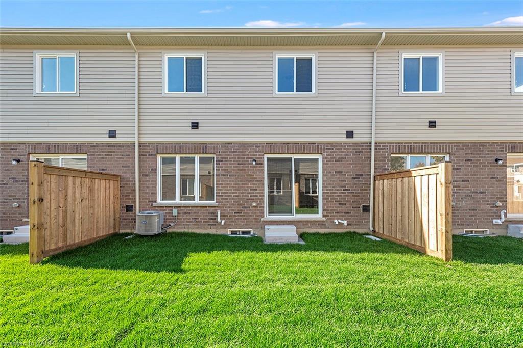28-205 Thames Way, Hamilton, ON - Outdoor With Exterior