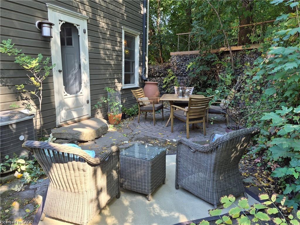 210 Charlton Avenue E, Hamilton, ON - Outdoor With Deck Patio Veranda