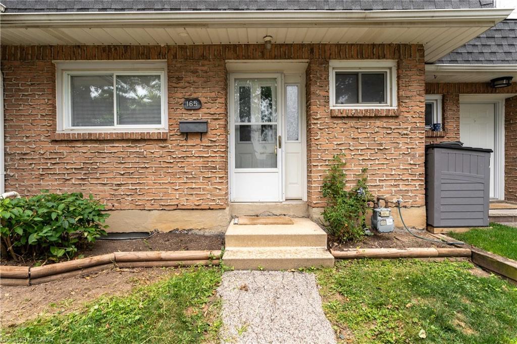 165-2050 Upper Middle Road, Burlington, ON - Outdoor