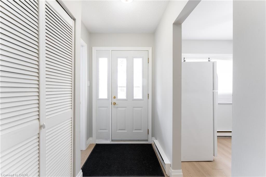 165-2050 Upper Middle Road, Burlington, ON - Indoor Photo Showing Other Room