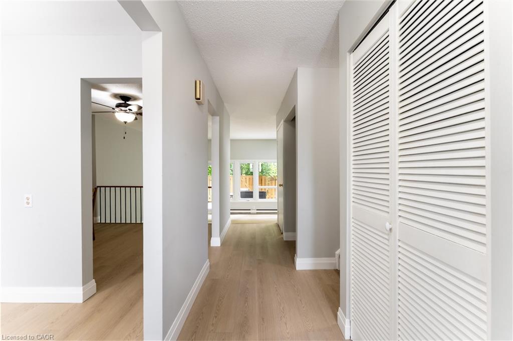 165-2050 Upper Middle Road, Burlington, ON - Indoor Photo Showing Other Room