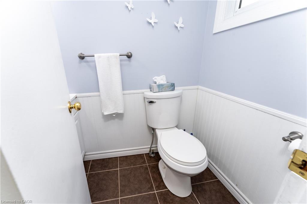 165-2050 Upper Middle Road, Burlington, ON - Indoor Photo Showing Bathroom