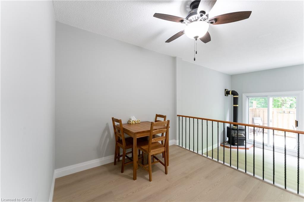 165-2050 Upper Middle Road, Burlington, ON - Indoor