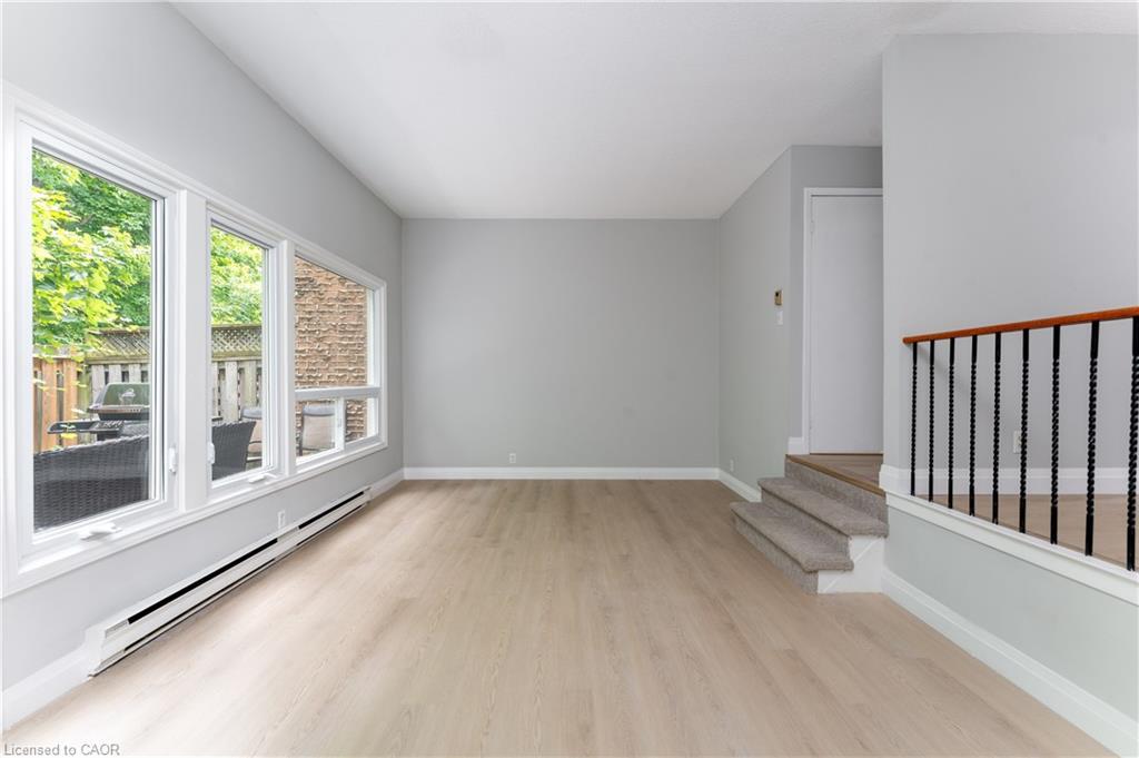 165-2050 Upper Middle Road, Burlington, ON - Indoor Photo Showing Other Room