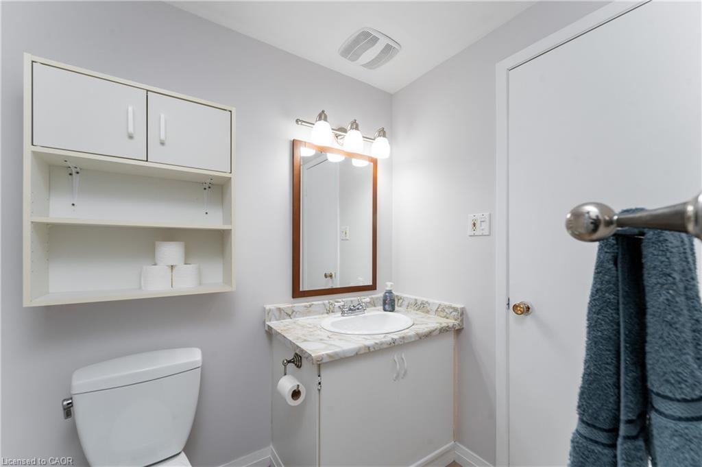 165-2050 Upper Middle Road, Burlington, ON - Indoor Photo Showing Bathroom