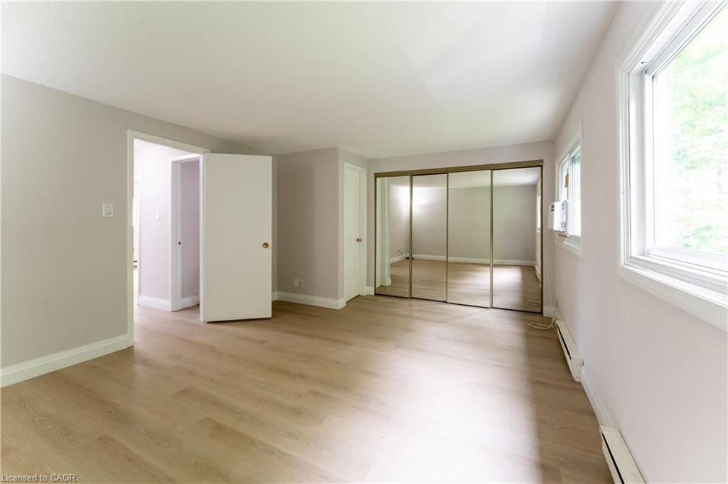 165-2050 Upper Middle Road, Burlington, ON - Indoor Photo Showing Other Room