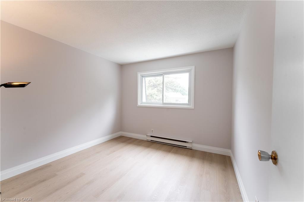 165-2050 Upper Middle Road, Burlington, ON - Indoor Photo Showing Other Room