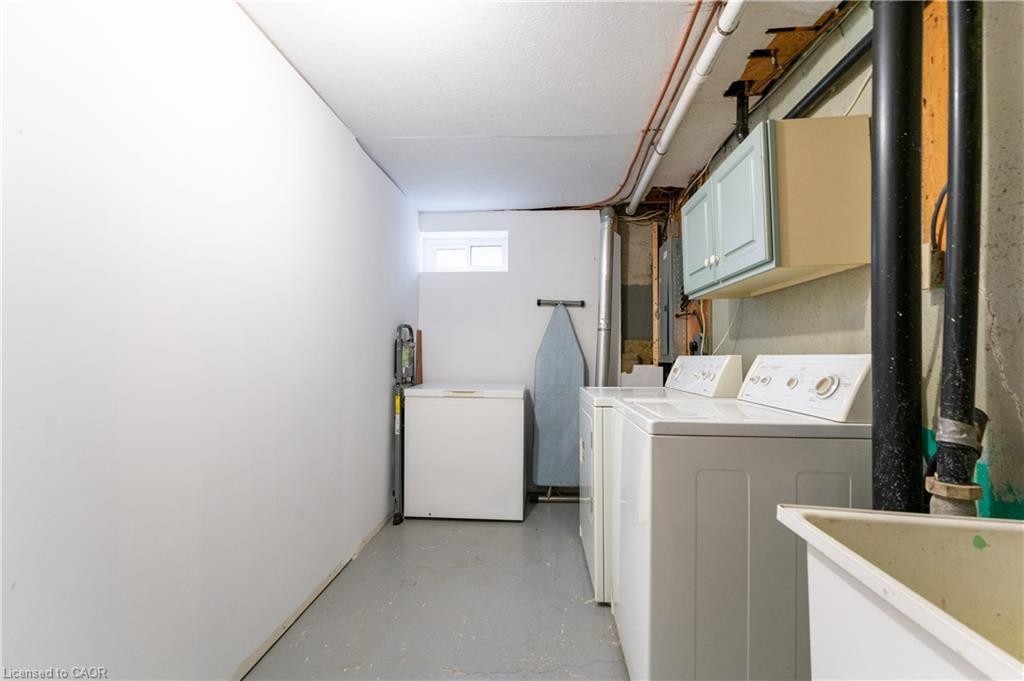 165-2050 Upper Middle Road, Burlington, ON - Indoor Photo Showing Laundry Room
