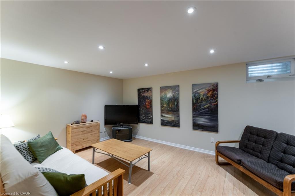 165-2050 Upper Middle Road, Burlington, ON - Indoor Photo Showing Other Room