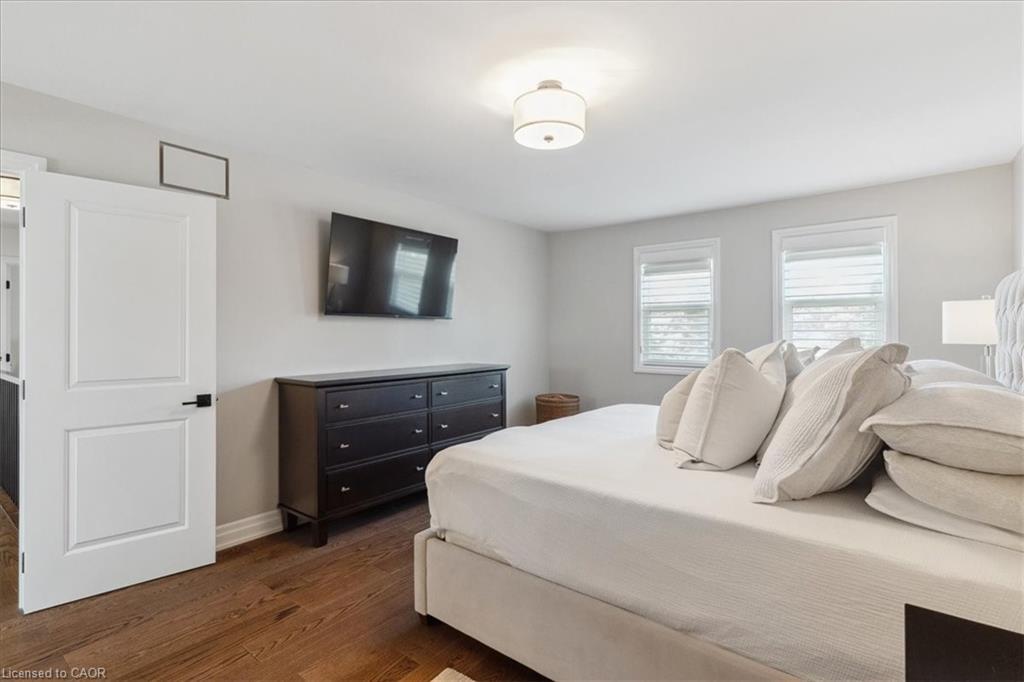 42 Hillside Drive, Georgetown, ON - Indoor Photo Showing Bedroom
