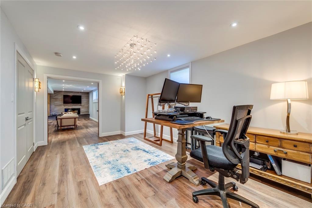 4306 Lakeshore Road, Burlington, ON - Indoor Photo Showing Office