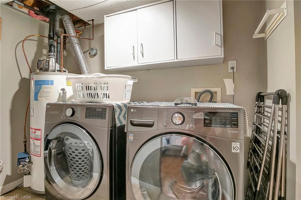 10-201 Silvercreek Parkway N, Guelph, ON - Indoor Photo Showing Laundry Room