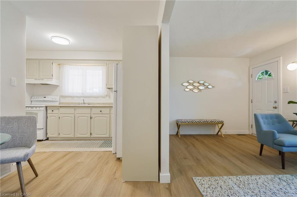 161 Homewood Avenue, Hamilton, ON - Indoor