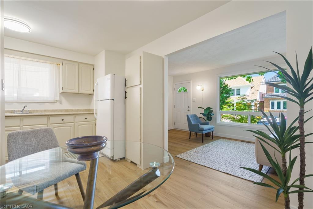 161 Homewood Avenue, Hamilton, ON - Indoor