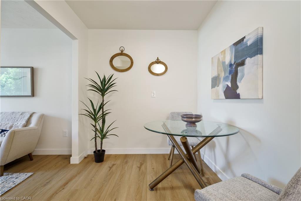 161 Homewood Avenue, Hamilton, ON - Indoor