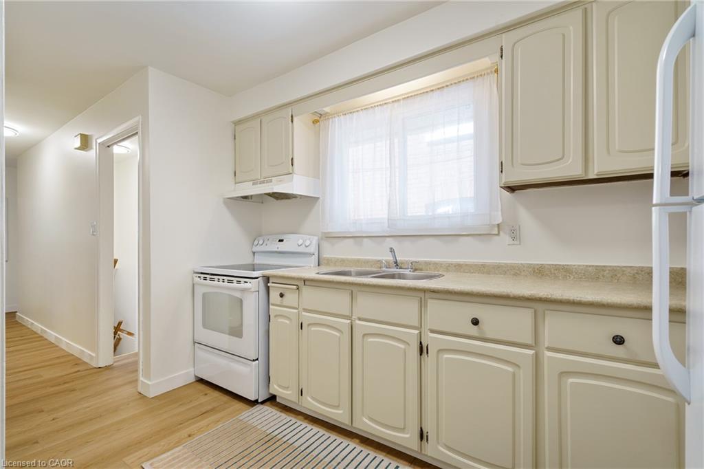 161 Homewood Avenue, Hamilton, ON - Indoor Photo Showing Kitchen With Double Sink