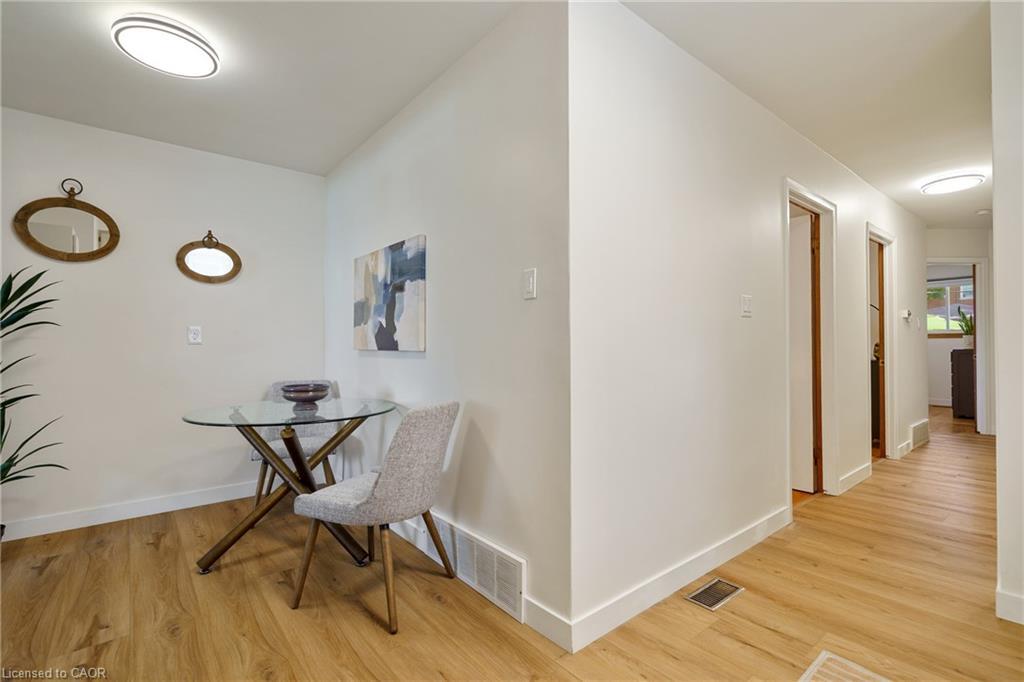 161 Homewood Avenue, Hamilton, ON - Indoor