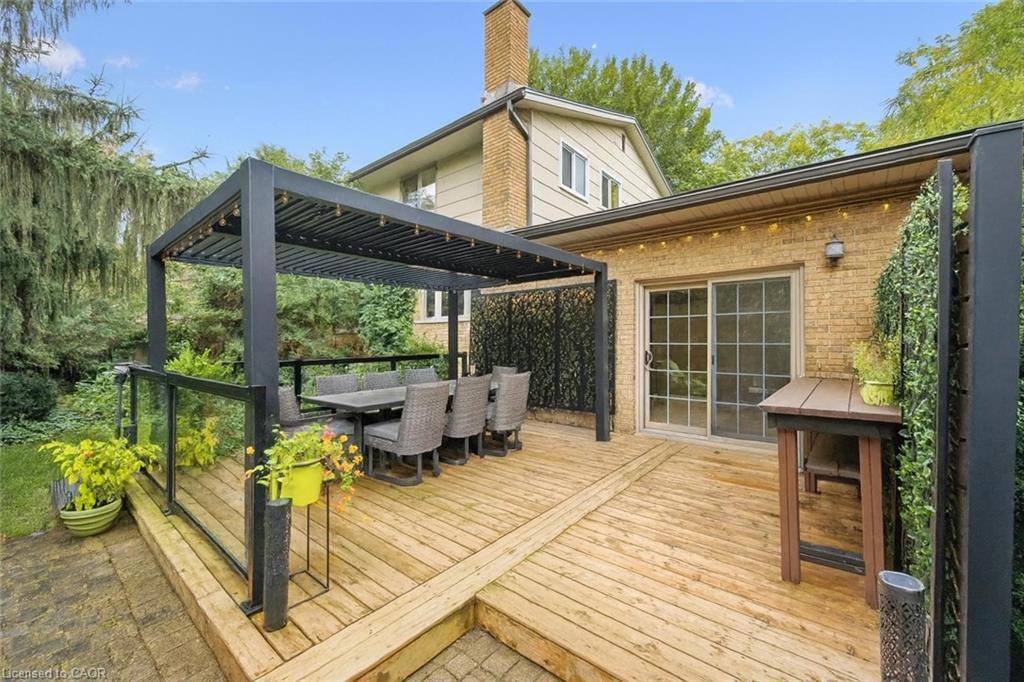 4 Berkley Place, Guelph, ON - Outdoor With Deck Patio Veranda With Exterior