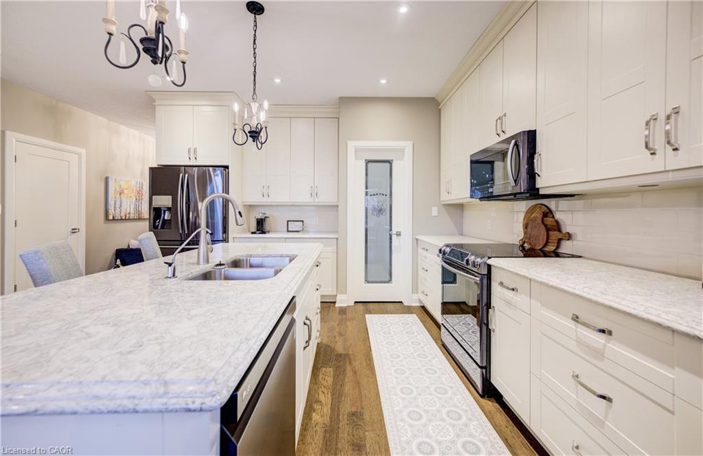 683 Forman Avenue, Stratford, ON - Indoor Photo Showing Kitchen With Double Sink With Upgraded Kitchen