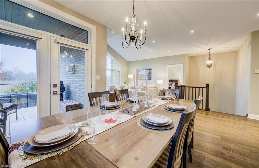683 Forman Avenue, Stratford, ON - Indoor Photo Showing Dining Room