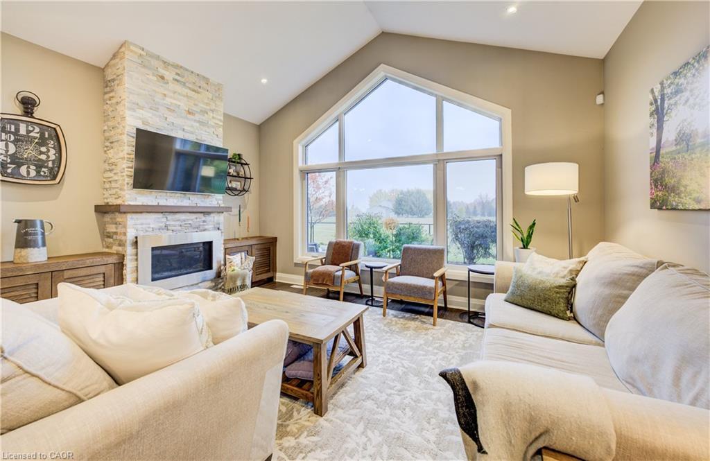 683 Forman Avenue, Stratford, ON - Indoor Photo Showing Living Room With Fireplace