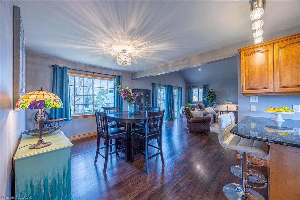 16 Chestnut Street, Port Rowan, ON - Indoor