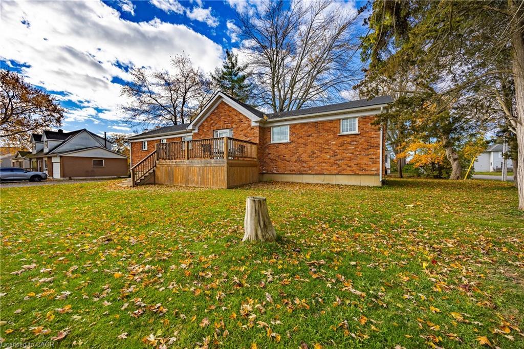 16 Chestnut Street, Port Rowan, ON - Outdoor