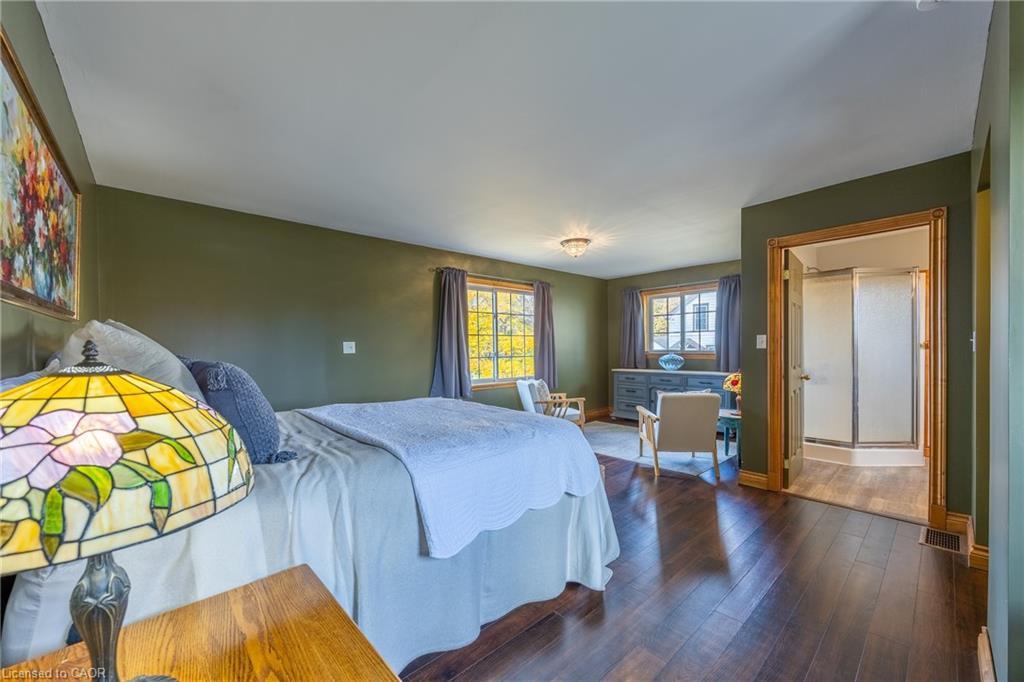 16 Chestnut Street, Port Rowan, ON - Indoor Photo Showing Bedroom