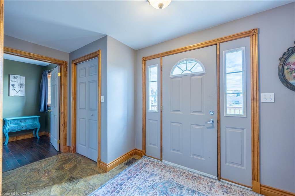 16 Chestnut Street, Port Rowan, ON - Indoor Photo Showing Other Room