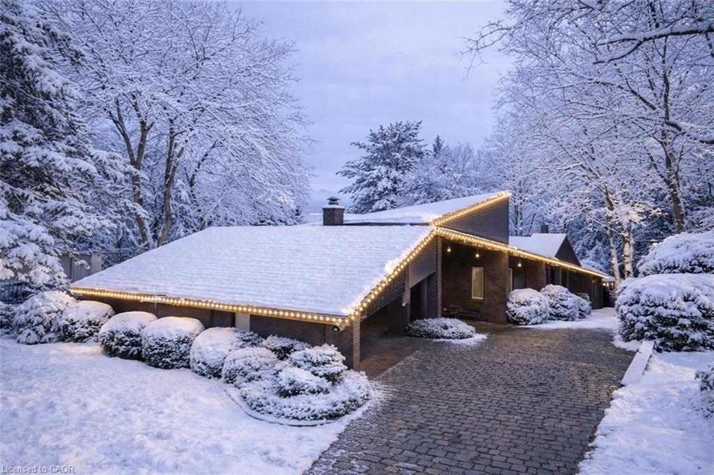 1168 Carey Road, Oakville, ON - Outdoor