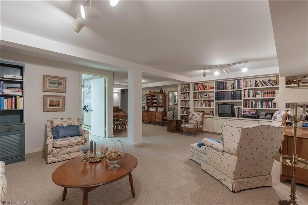 1168 Carey Road, Oakville, ON - Indoor