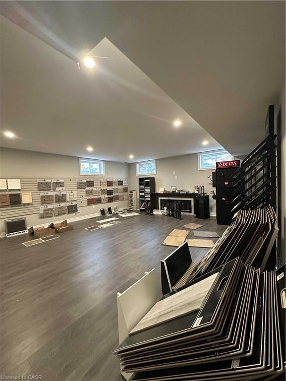 246 Springbrook Avenue, Ancaster, ON - Indoor