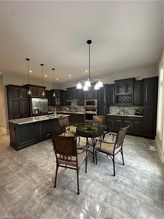 246 Springbrook Avenue, Ancaster, ON - Indoor