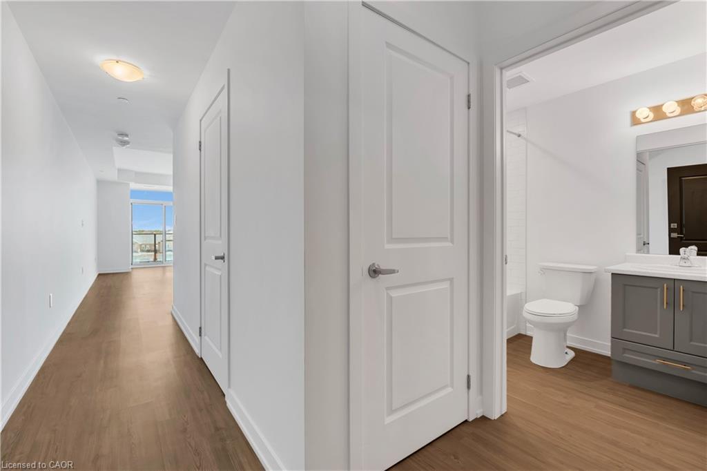 319-450 Dundas Street, Waterdown, ON - Indoor