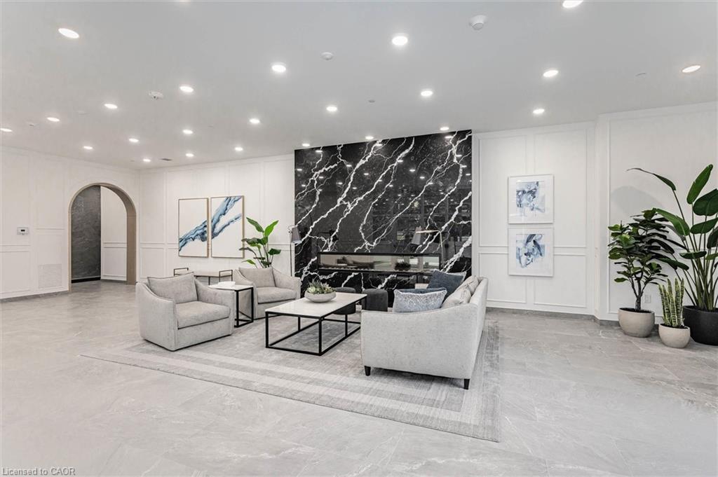 608-71 Wyndham Street S, Guelph, ON - Indoor