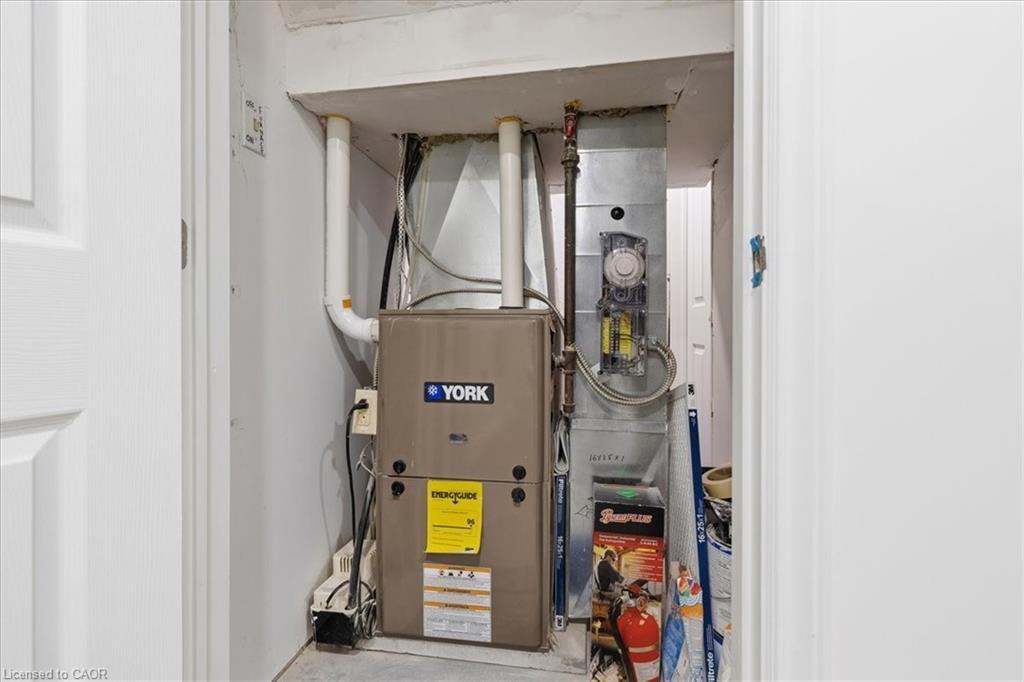 157 Pinedale Drive, Kitchener, ON - Indoor Photo Showing Basement