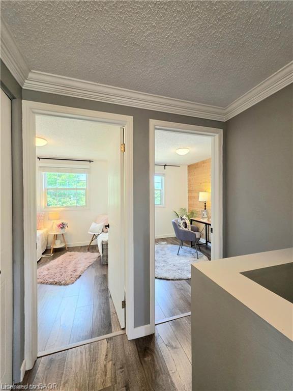 995 Elgin Street N, Cambridge, ON - Indoor